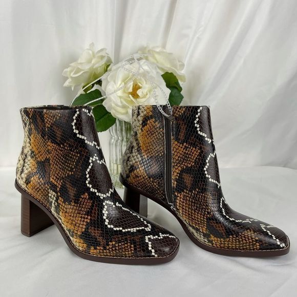 Gibson & Latimer VINA Snake Embossed Leather Boots - Picture 5 of 16